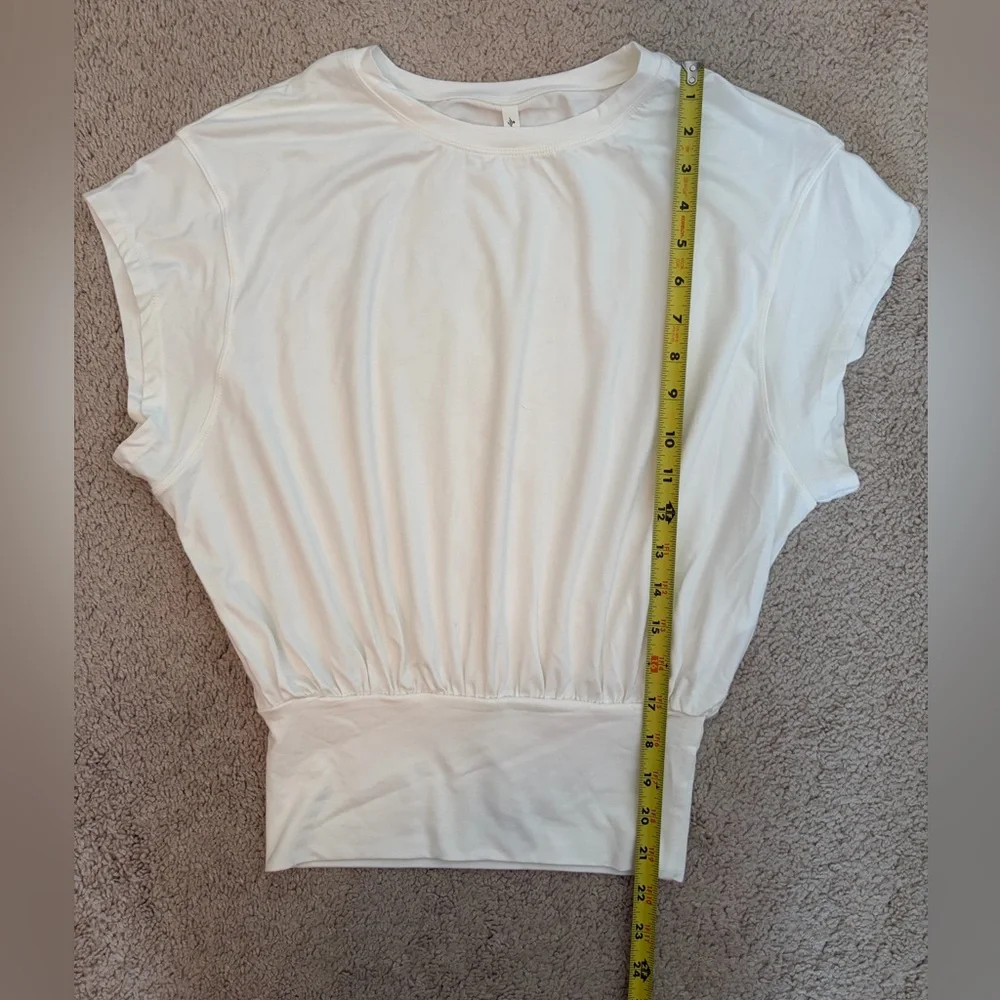 Halara NWT Women's Round Neck Batwing Sleeve Work T-Shirt White Size Small NEW - Picture 12 of 13